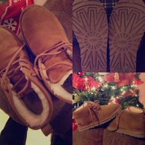 Woman’s size 9 ugg boots